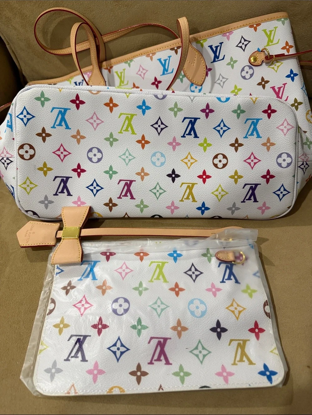 LV Multicolor Monogram White Canvas Tote Bag - Picture 4 of 4